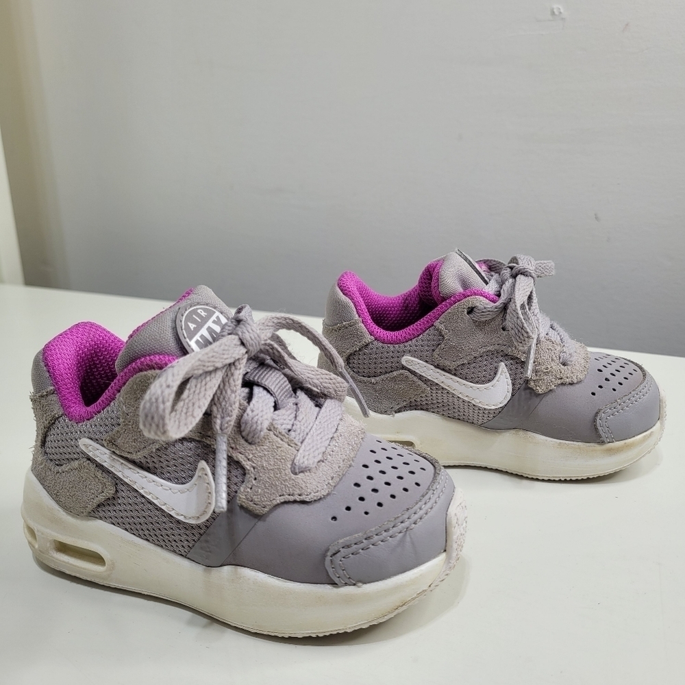 Nike Air Max Guile Grey and Pink Sneakers 917644-004 Size Girl's 5C
